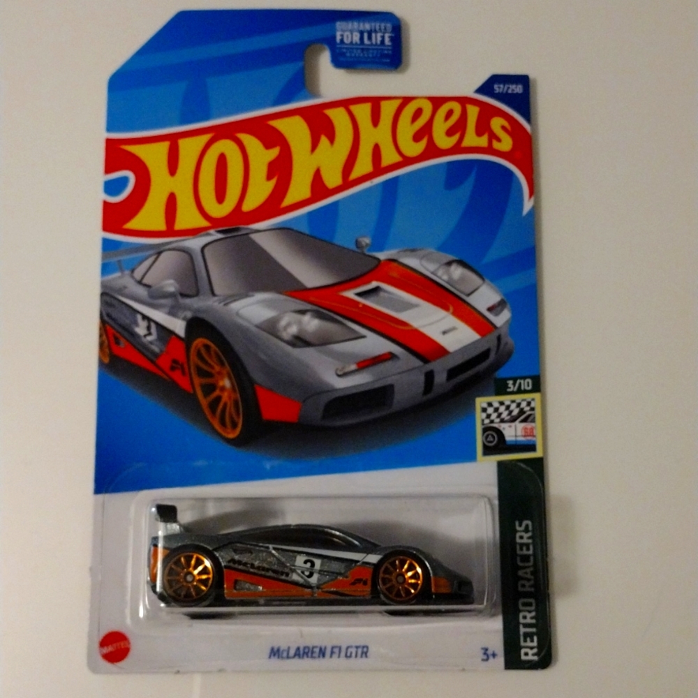Hot Wheels 2022 H Case McLaren F1 GTR Retro Racers Series New On Card Exotic Car